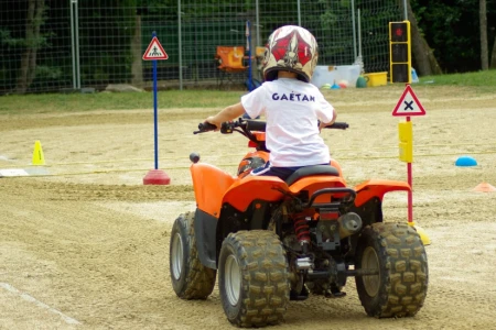 Jak przygotować dziecko do jazdy na quadzie – pierwsze kroki i bezpieczeństwo